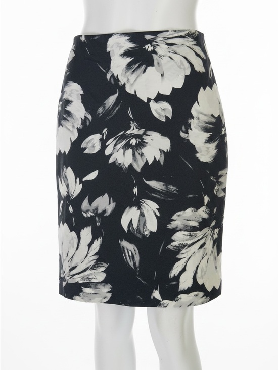 The Limited Dresses & Skirts - The Limited Black White Floral Pencil Skirt Size 8 Side Zip Workwear EUC